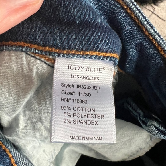 Judy Blue Straight Leg Denim Jeans - Picture 4 of 4